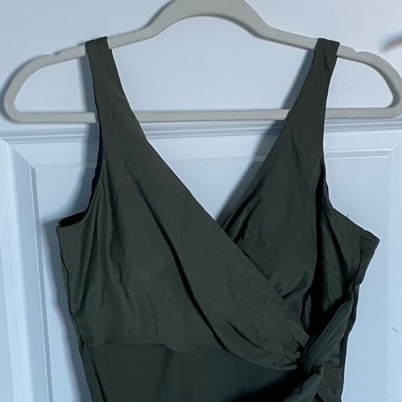 New! MiracleSuit Olive Green Illusionists Circe One Piece Swimsuit 3184 - Picture 4 of 11
